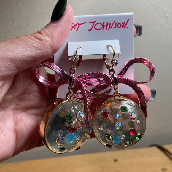 Betsey Johnson Holiday Snow Globe Christmas Ornament Dangle Earrings new - Picture 1 of 5
